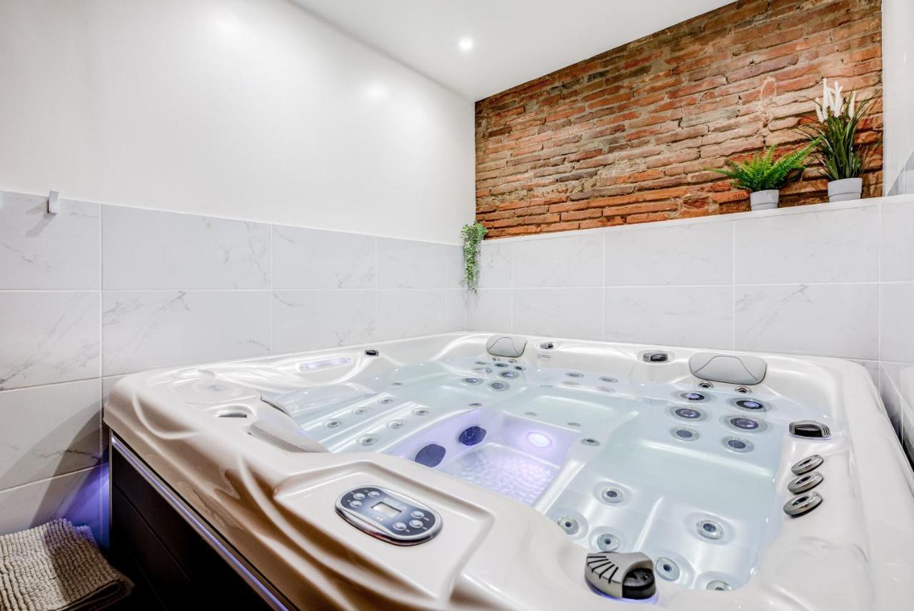 Spa Des Carmes Toulouse Buitenkant foto